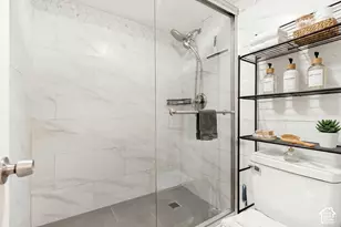 425 S 1000 E, Salt Lake City, UT 84102 - Photo 10