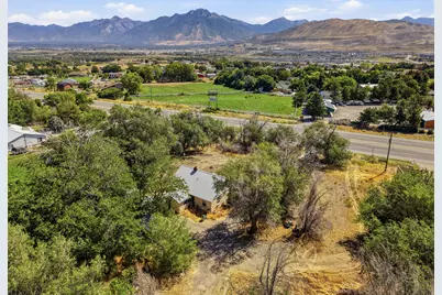 15186 S Redwood Rd, Bluffdale, UT 84065 - Photo 2