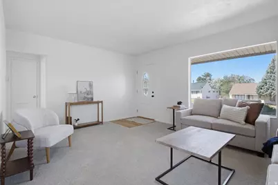 105 S 5th St E, Tooele, UT 84074 - Photo 4