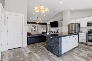 1689 W Cadbury Ln S, Springville, UT 84663 - Photo 12