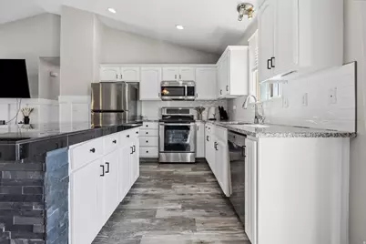 1689 W Cadbury Ln S, Springville, UT 84663 - Photo 8