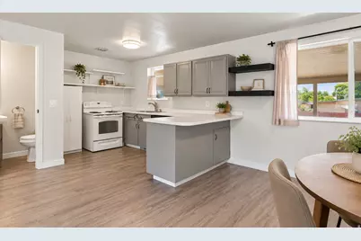 769 Hill Blvd, Layton, UT 84041 - Photo 6
