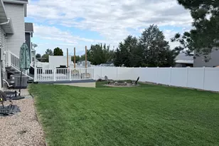 4049 S 6820 W, West Valley, UT 84128 - Photo 32