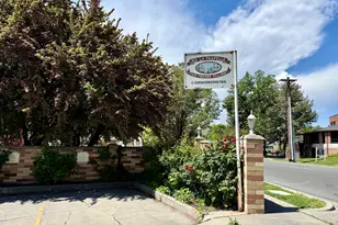 2220 E Murray Holladay Rd S, Holladay, UT 84117 - Photo 22