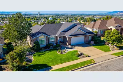 4188 S 2400 W, Roy, UT 84067 - Photo 32
