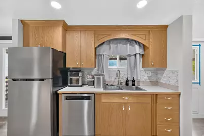682 W 2300 N, Harrisville, UT 84414 - Photo 10