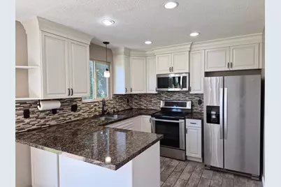 1005 W 550 S, Layton, UT 84041 - Photo 2