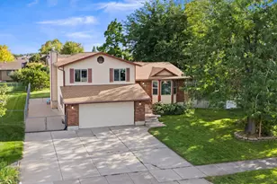 1005 W 550 S, Layton, UT 84041 - Photo 2