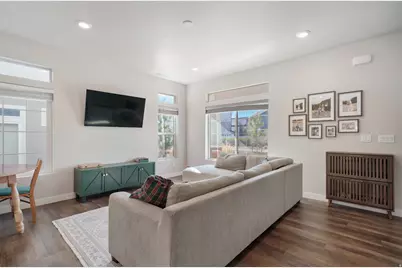 163 E Hamilton Row, Saratoga Springs, UT 84045 - Photo 4