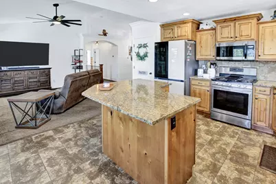 2797 W 2125 N, Plain City, UT 84404 - Photo 10