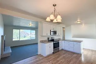 2255 Sorrento Dr, Woods Cross, UT 84087 - Photo 6
