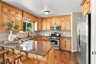 718 N Murdock Dr E, Pleasant Grove, UT 84062 - Photo 2