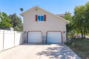 718 N Murdock Dr E, Pleasant Grove, UT 84062 - Photo 30