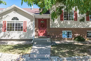 718 N Murdock Dr E, Pleasant Grove, UT 84062 - Photo 1