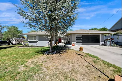 1003 E Maple St, Mapleton, UT 84664 - Photo 2