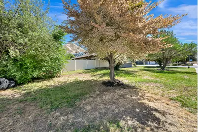 1003 E Maple St, Mapleton, UT 84664 - Photo 32