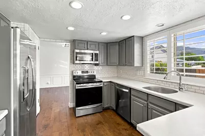 424 N 2220 W, Provo, UT 84601 - Photo 2