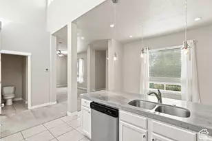 7947 S 5095 W, West Jordan, UT 84081 - Photo 20