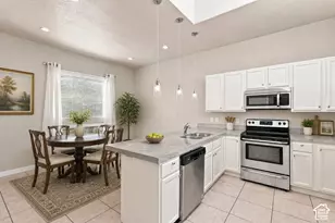 7947 S 5095 W, West Jordan, UT 84081 - Photo 18