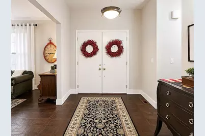 978 Oakwood Dr, Bountiful, UT 84010 - Photo 2