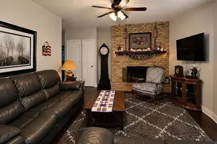 978 Oakwood Dr, Bountiful, UT 84010 - Photo 4