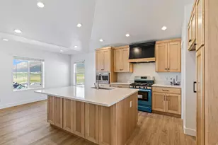 1669 S Sageberry Dr, Santaquin, UT 84655 - Photo 8