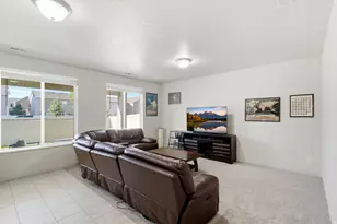 879 W Hexham Dr N, North Salt Lake, UT 84054 - Photo 10