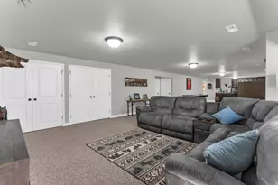 2293 E 8240 S, South Weber, UT 84405 - Photo 40