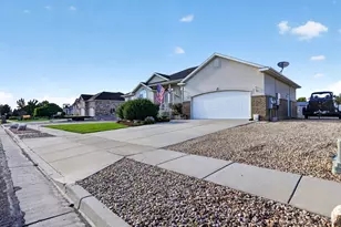 1434 W 1100 N, Farr West, UT 84404 - Photo 4
