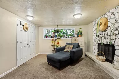 1472 E 8175 S, Sandy, UT 84093 - Photo 4