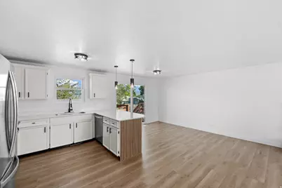 4188 W 5820 S, Kearns, UT 84118 - Photo 4