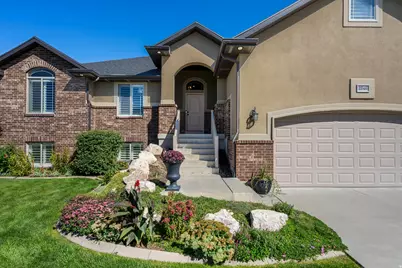 2246 N 225 W, Harrisville, UT 84414 - Photo 4