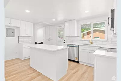 372 E 400 N, Springville, UT 84663 - Photo 8