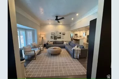 340 W Willow Ridge Cir N, Centerville, UT 84014 - Photo 4