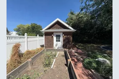 340 W Willow Ridge Cir N, Centerville, UT 84014 - Photo 30