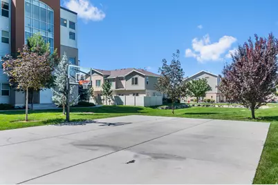 33 E 8330 S, Sandy, UT 84070 - Photo 8