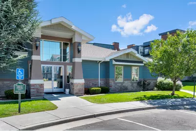 33 E 8330 S, Sandy, UT 84070 - Photo 4