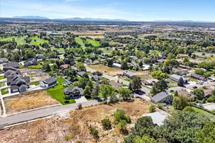 304 W 3275 N, Pleasant View, UT 84414 - Photo 10