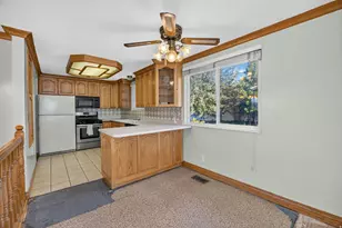 137 E 6890 S, Midvale, UT 84047 - Photo 8