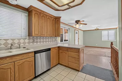 137 E 6890 S, Midvale, UT 84047 - Photo 6