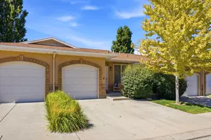 9480 S Hidden Point Dr, Sandy, UT 84070 - Photo 4