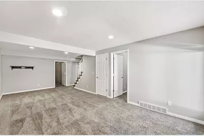 9480 S Hidden Point Dr, Sandy, UT 84070 - Photo 24