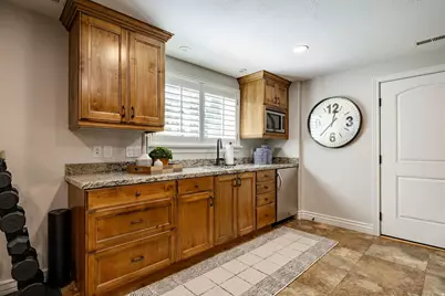 1026 E Springwood Dr, North Salt Lake, UT 84054 - Photo 30