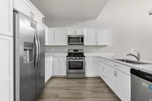 174 N 100 Loop W, Hurricane, UT 84737 - Photo 4