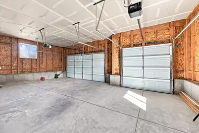 2276 E Boxwood Ln, Eagle Mountain, UT 84005 - Photo 28