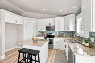 2276 E Boxwood Ln, Eagle Mountain, UT 84005 - Photo 12