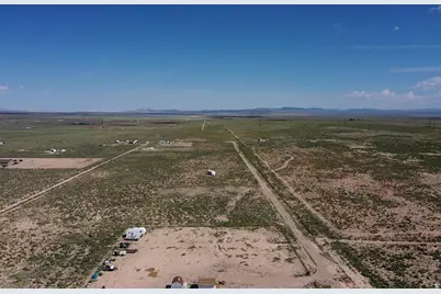 6369 N 3300 W, Cedar City, UT 84721 - Photo 10