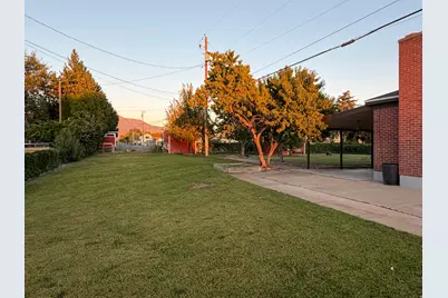 5208 S 2375 W, Roy, UT 84067 - Photo 12