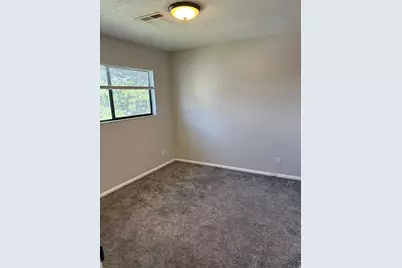 1079 N 200 W #5, Logan, UT 84341 - Photo 12