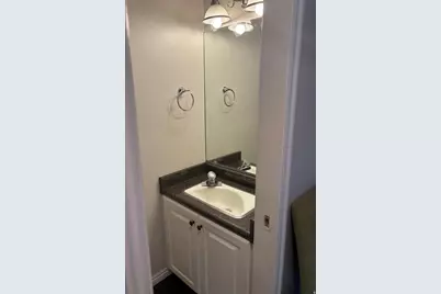 1079 N 200 W #5, Logan, UT 84341 - Photo 14